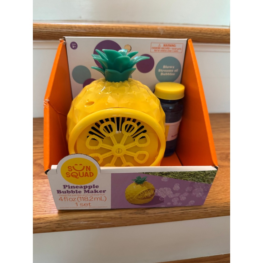 NIB Target Sun Squad Pineapple Bubble Maker Machine Toy Summer Fun BUBBLES